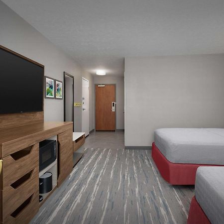 Hampton Inn Вотерлоо Екстер'єр фото