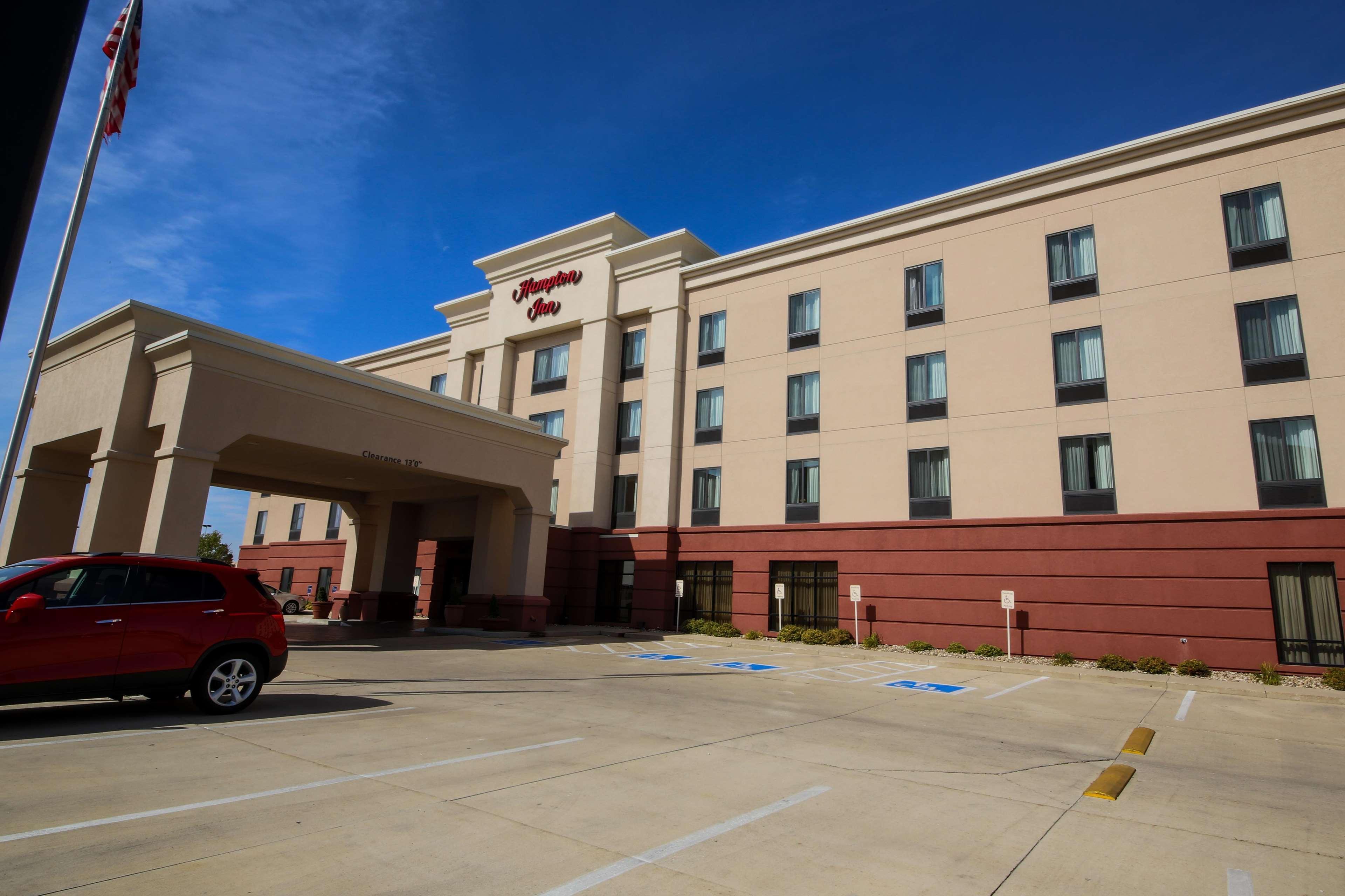 Hampton Inn Вотерлоо Екстер'єр фото