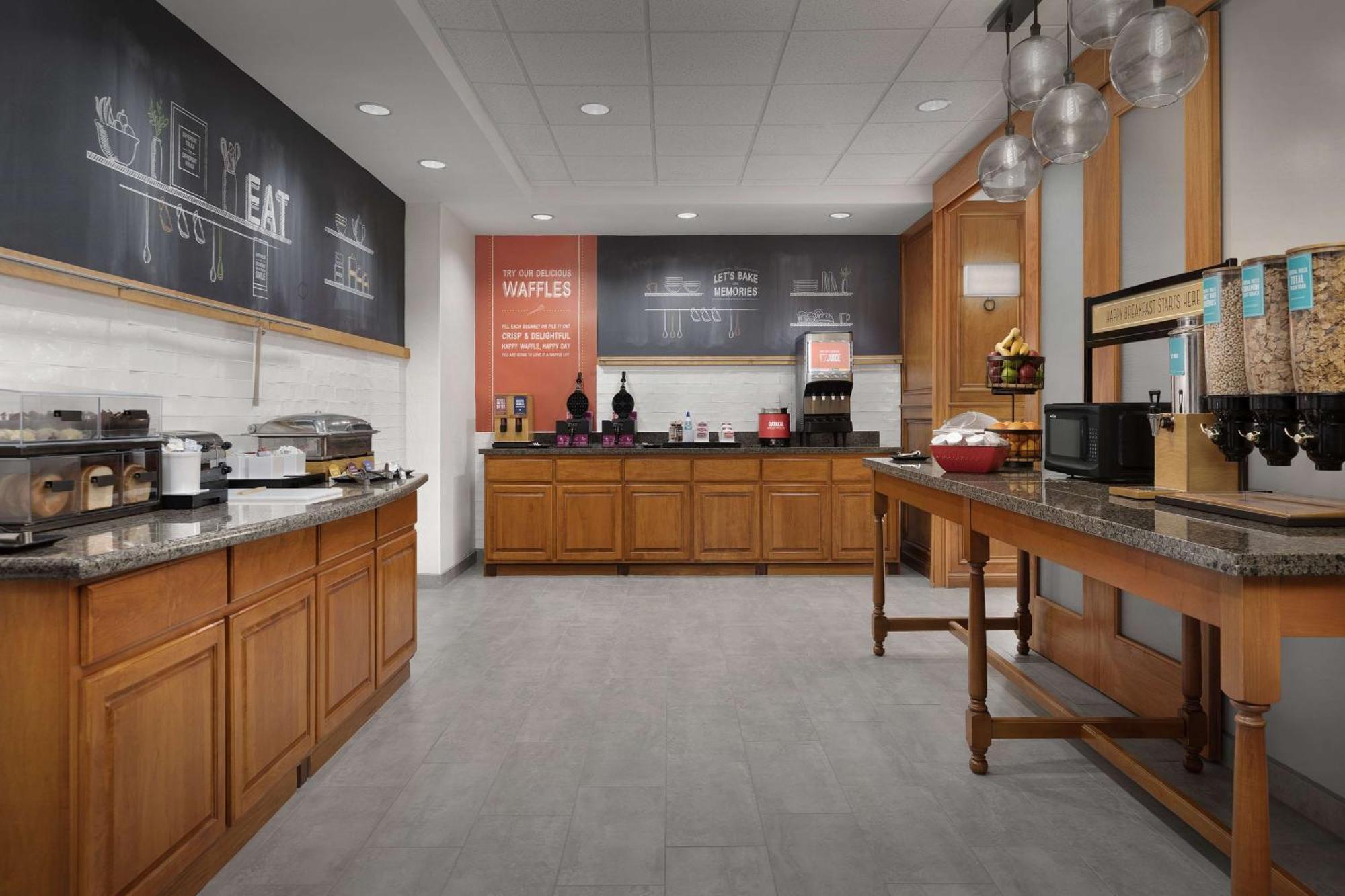 Hampton Inn Вотерлоо Екстер'єр фото
