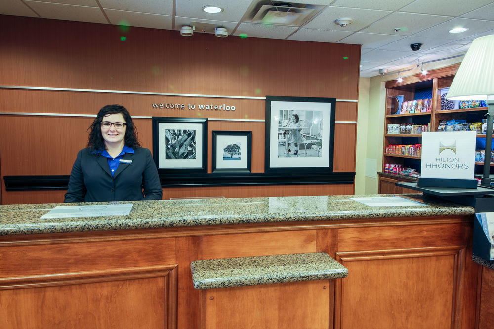 Hampton Inn Вотерлоо Екстер'єр фото