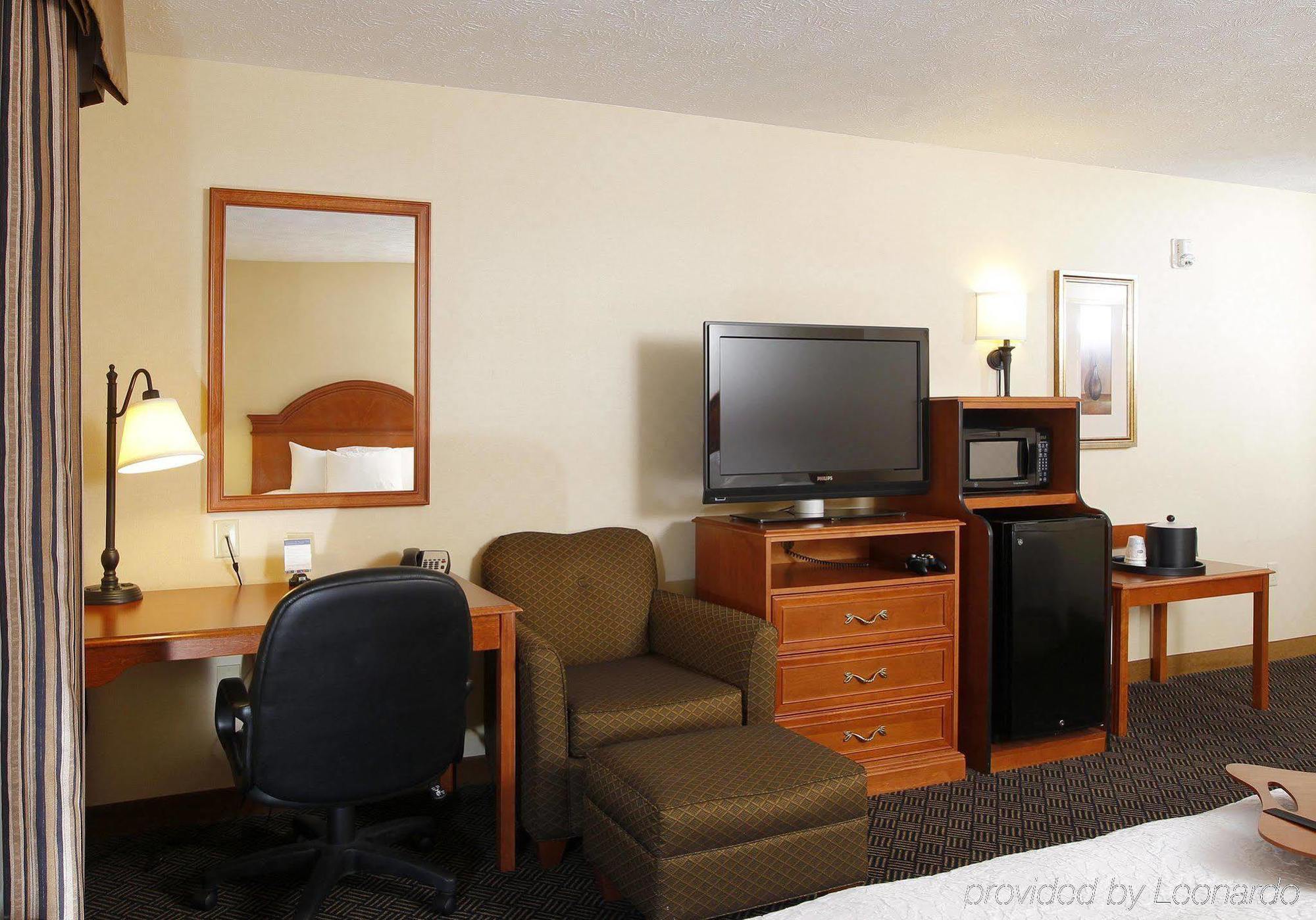 Hampton Inn Вотерлоо Екстер'єр фото