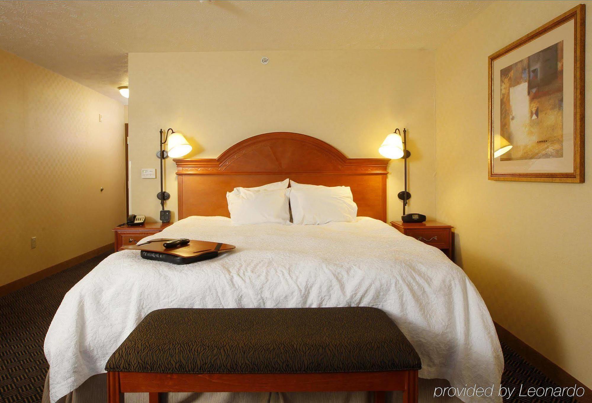 Hampton Inn Вотерлоо Екстер'єр фото